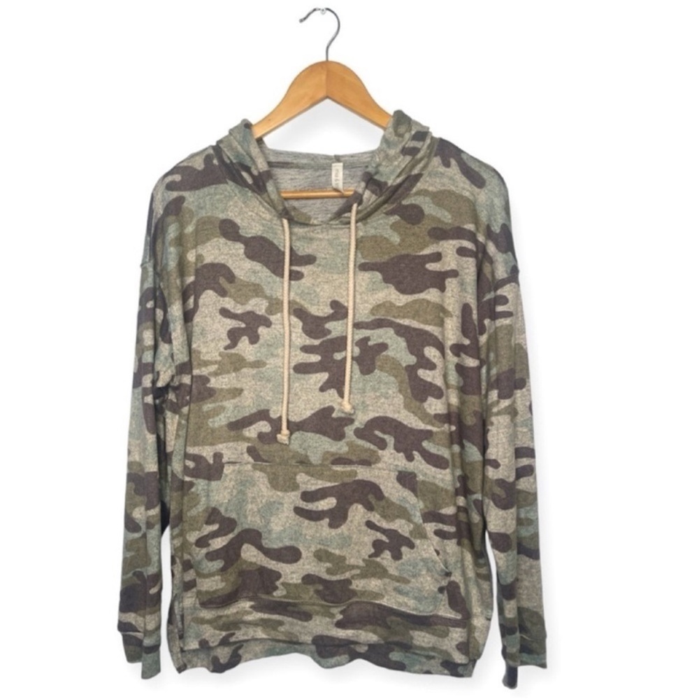 Mia & Tess Camouflage Lightweight Pullover Hoodie​‎